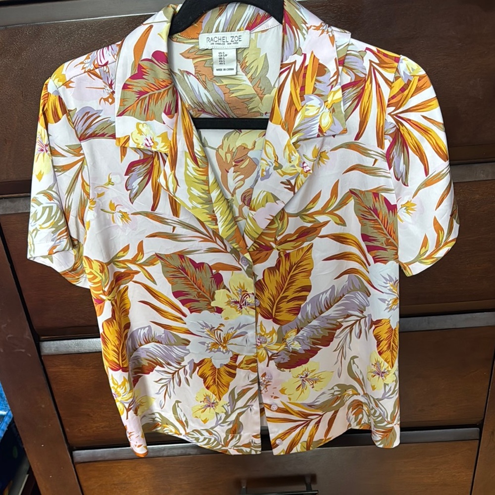 Rachel Zoe White Button Down Shirt with Short Sleeves and Notched Collar
